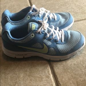 Nike LUNAR FOREVER tennis shoes